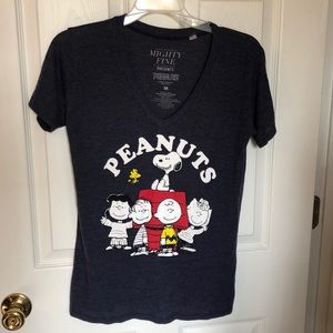Snoopy/Peanuts tee